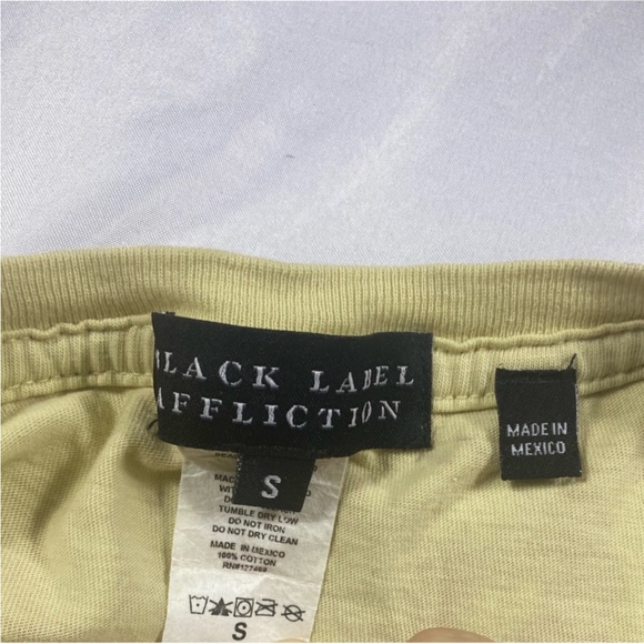 Affliction Beige Graphic Lace-Up Tee - Picture 6 of 6